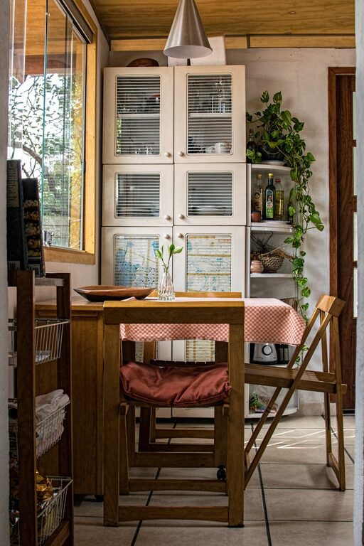 Quick Ideas to Brighten a Dark Room and Refresh Your Space